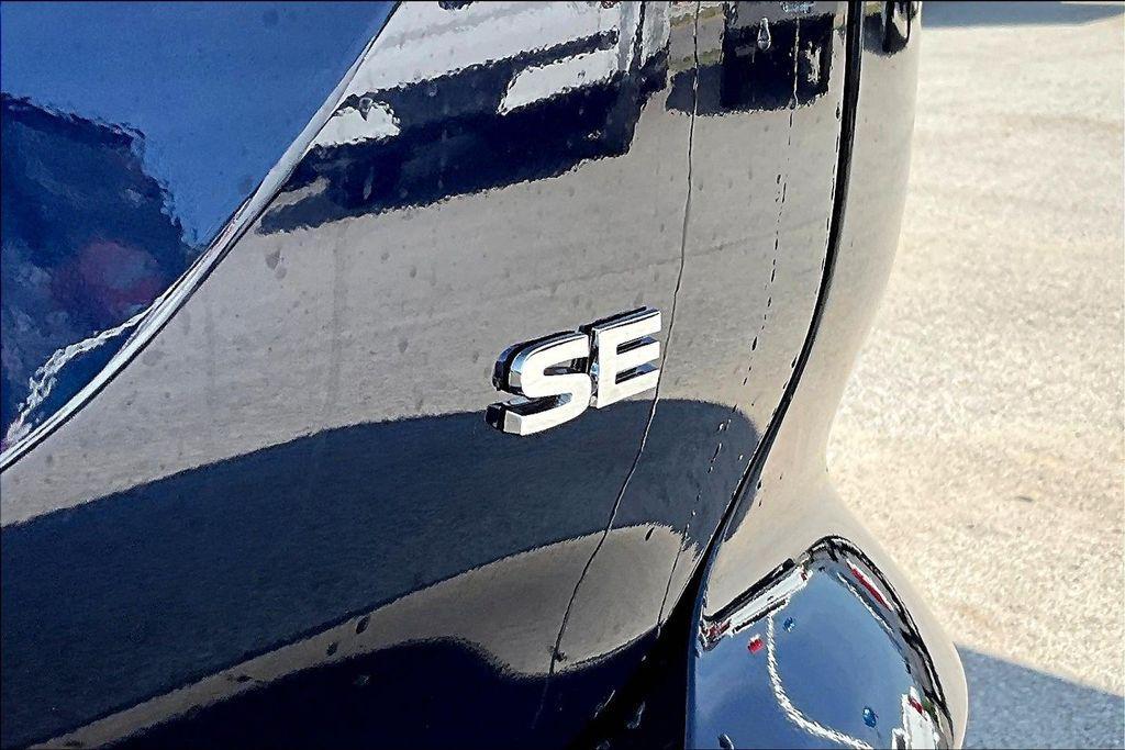 new 2025 Mitsubishi Outlander car, priced at $37,305