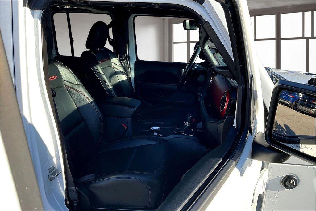 used 2019 Jeep Wrangler Unlimited car, priced at $32,258