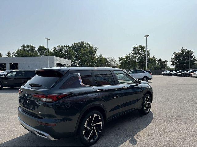 new 2024 Mitsubishi Outlander car, priced at $34,499