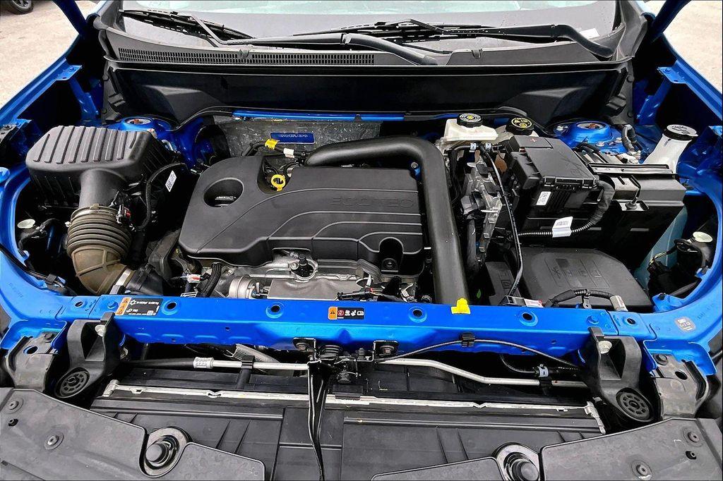 used 2024 Chevrolet Equinox car, priced at $19,081