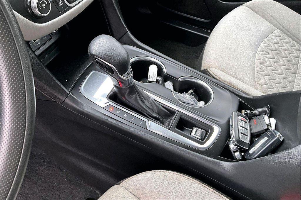 used 2024 Chevrolet Equinox car, priced at $19,081