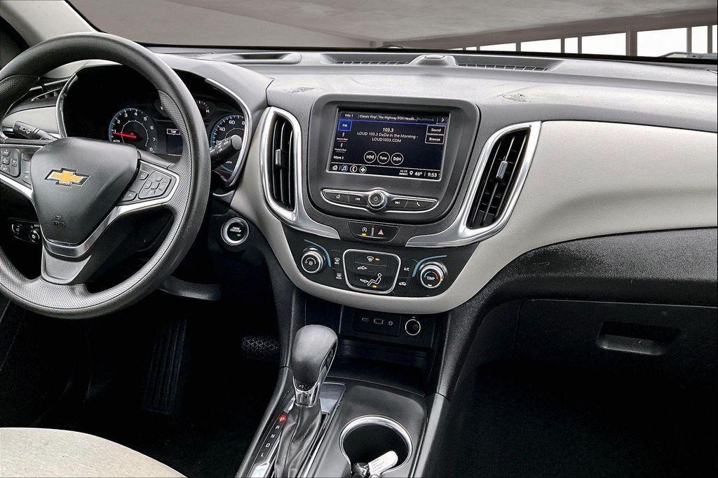 used 2024 Chevrolet Equinox car, priced at $19,081