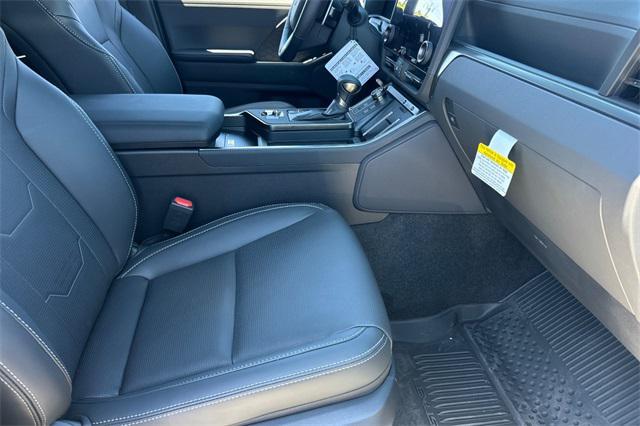 new 2025 Lexus GX 550 car, priced at $85,528