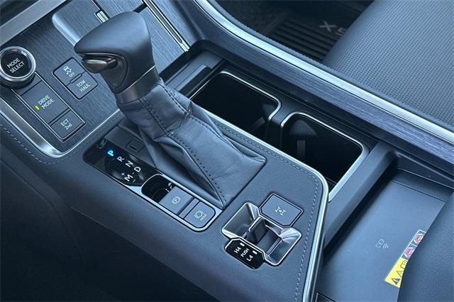 new 2025 Lexus GX 550 car, priced at $85,528