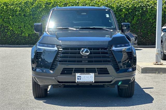new 2025 Lexus GX 550 car, priced at $85,528