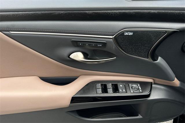 new 2025 Lexus ES 350 car, priced at $54,744