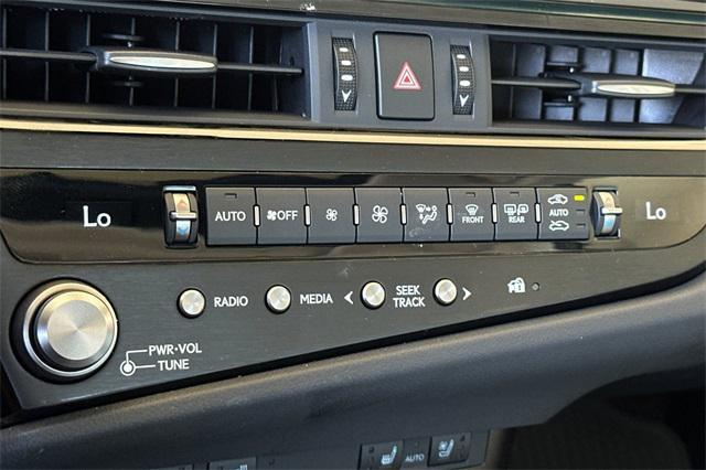 new 2025 Lexus ES 300h car, priced at $50,944