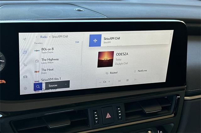 new 2025 Lexus ES 300h car, priced at $51,809