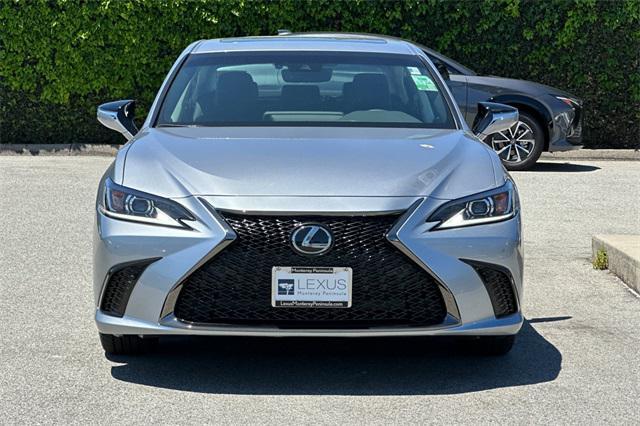new 2025 Lexus ES 300h car, priced at $51,809
