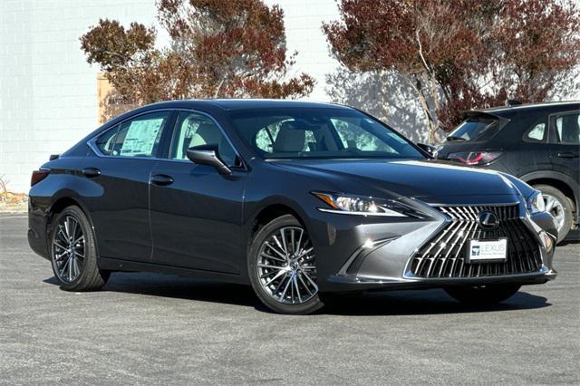new 2025 Lexus ES 300h car, priced at $51,074