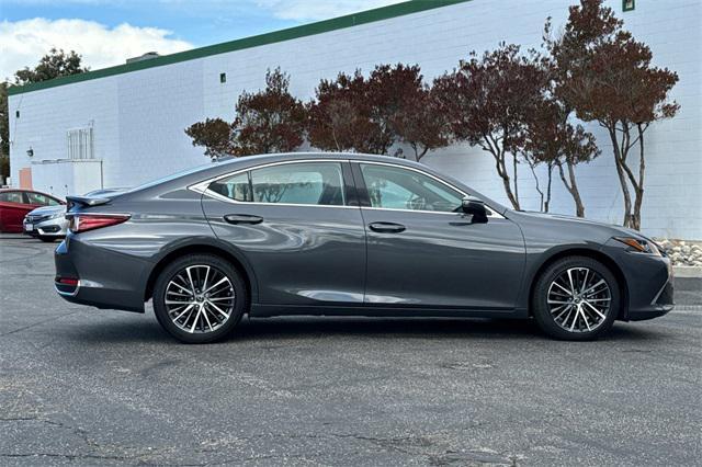 used 2025 Lexus ES 300h car, priced at $43,953
