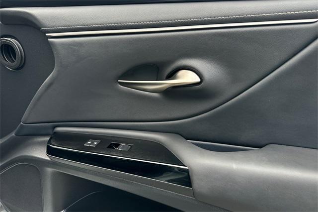 used 2025 Lexus ES 350 car, priced at $41,878