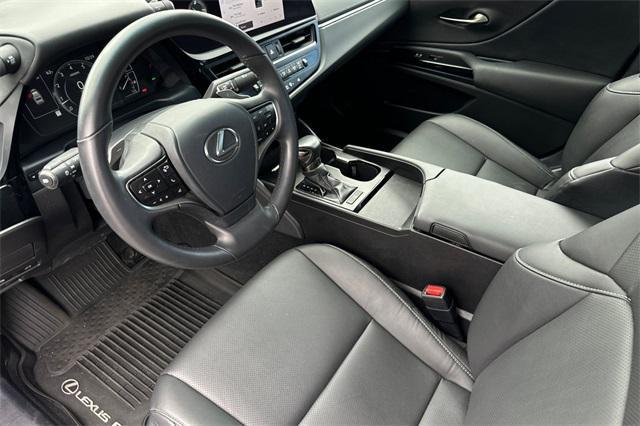 used 2025 Lexus ES 350 car, priced at $41,878