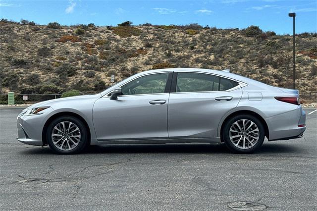 used 2025 Lexus ES 350 car, priced at $41,878