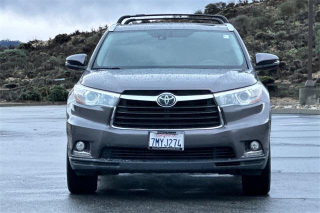 used 2015 Toyota Highlander car, priced at $18,989