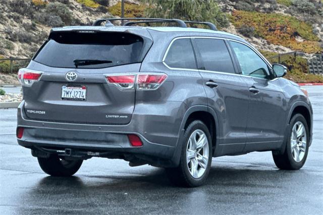 used 2015 Toyota Highlander car, priced at $18,989