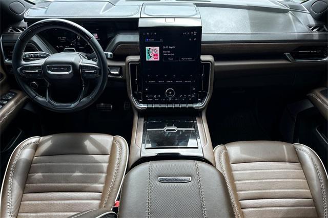 used 2025 GMC Yukon car, priced at $95,376