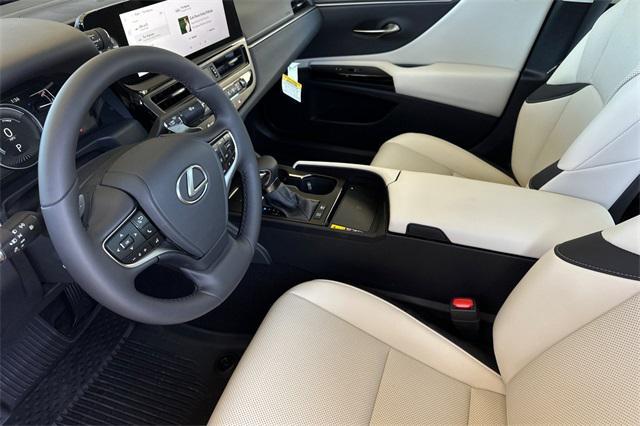 new 2025 Lexus ES 300h car, priced at $50,894