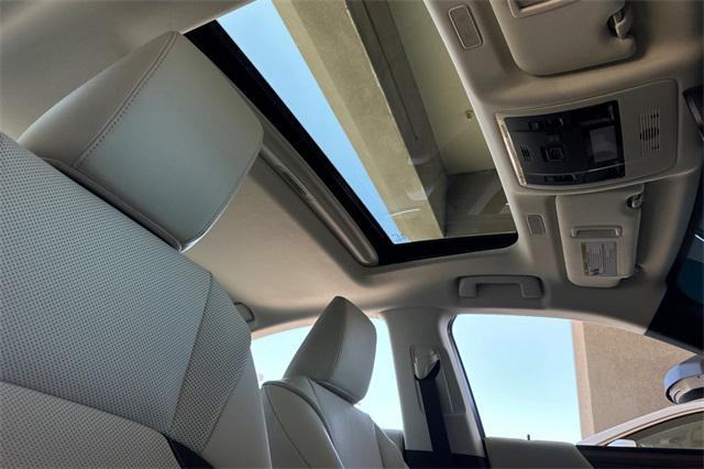 new 2025 Lexus ES 300h car, priced at $50,894