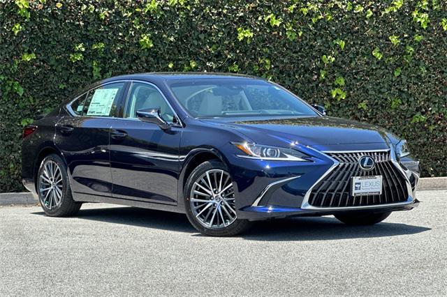 new 2025 Lexus ES 300h car, priced at $50,894