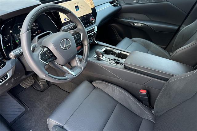 new 2025 Lexus RX 350 car, priced at $68,820