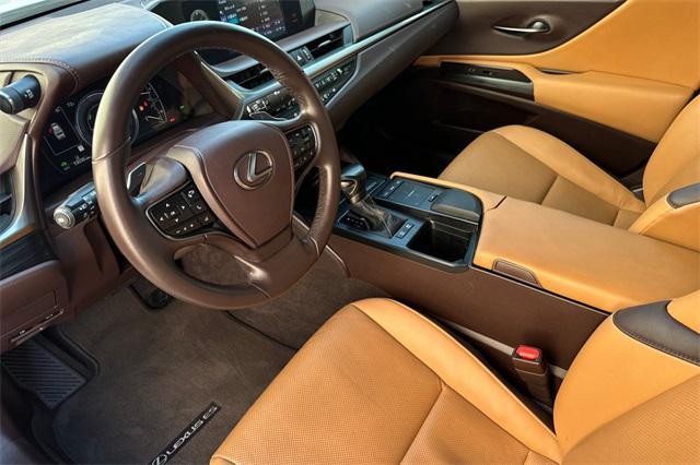 used 2021 Lexus ES 300h car, priced at $31,799