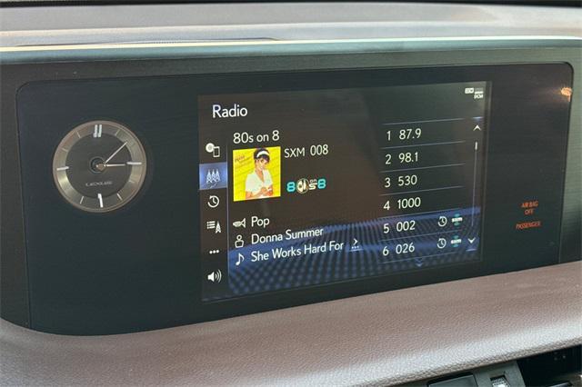 used 2021 Lexus ES 300h car, priced at $31,799