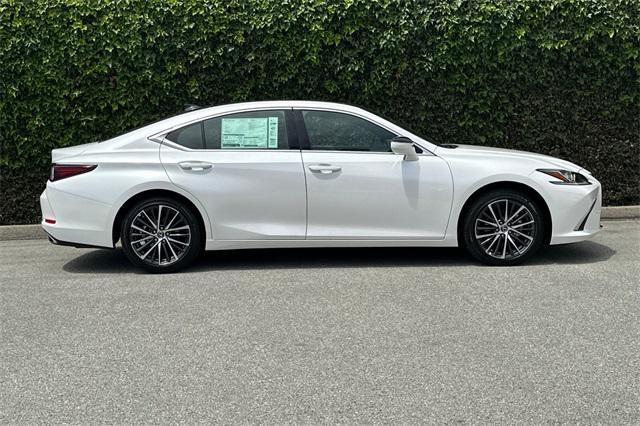 new 2025 Lexus ES 350 car, priced at $49,930