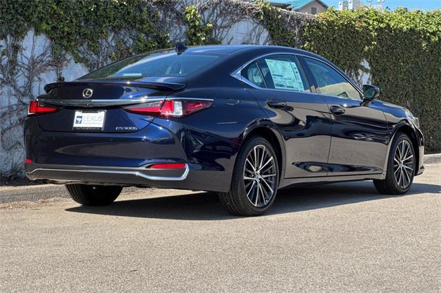 new 2025 Lexus ES 300h car, priced at $51,149