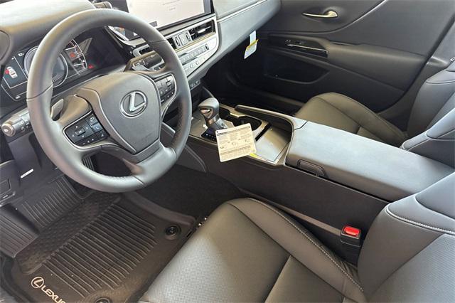new 2025 Lexus ES 300h car, priced at $51,149
