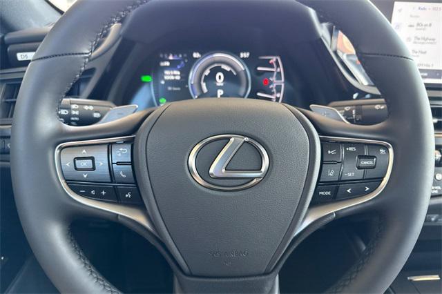 new 2025 Lexus ES 300h car, priced at $51,149