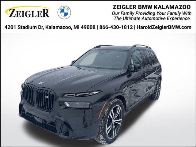 new 2025 BMW X7 car