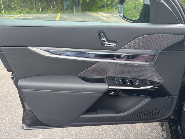 new 2025 BMW 740 car, priced at $109,755