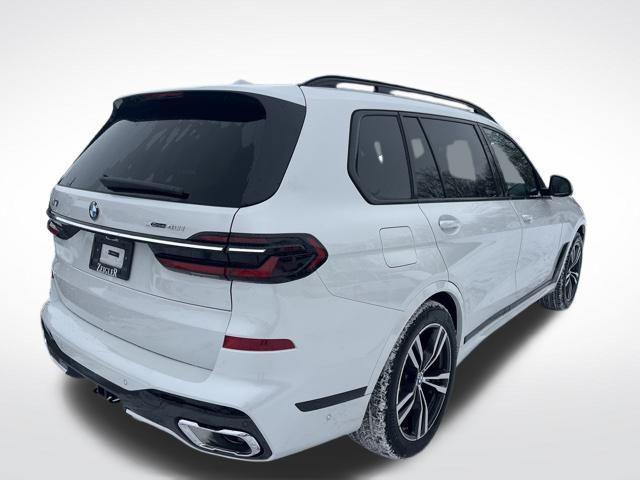 new 2025 BMW X7 car