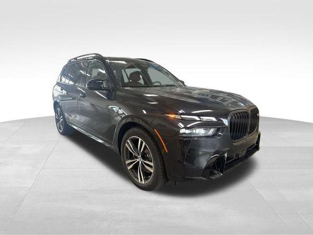 new 2025 BMW X7 car