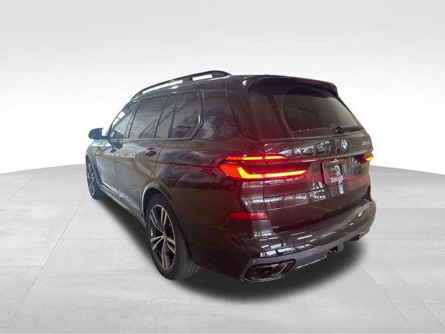 new 2025 BMW X7 car