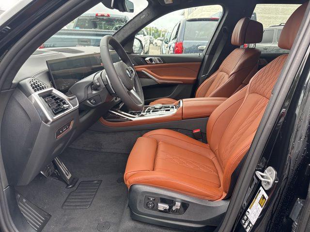 new 2026 BMW X7 car, priced at $102,035