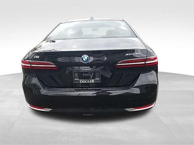 new 2025 BMW i5 car