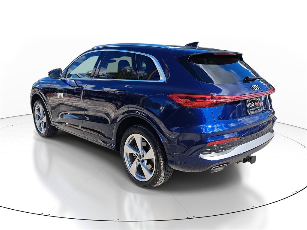new 2025 Audi Q5 car, priced at $61,950