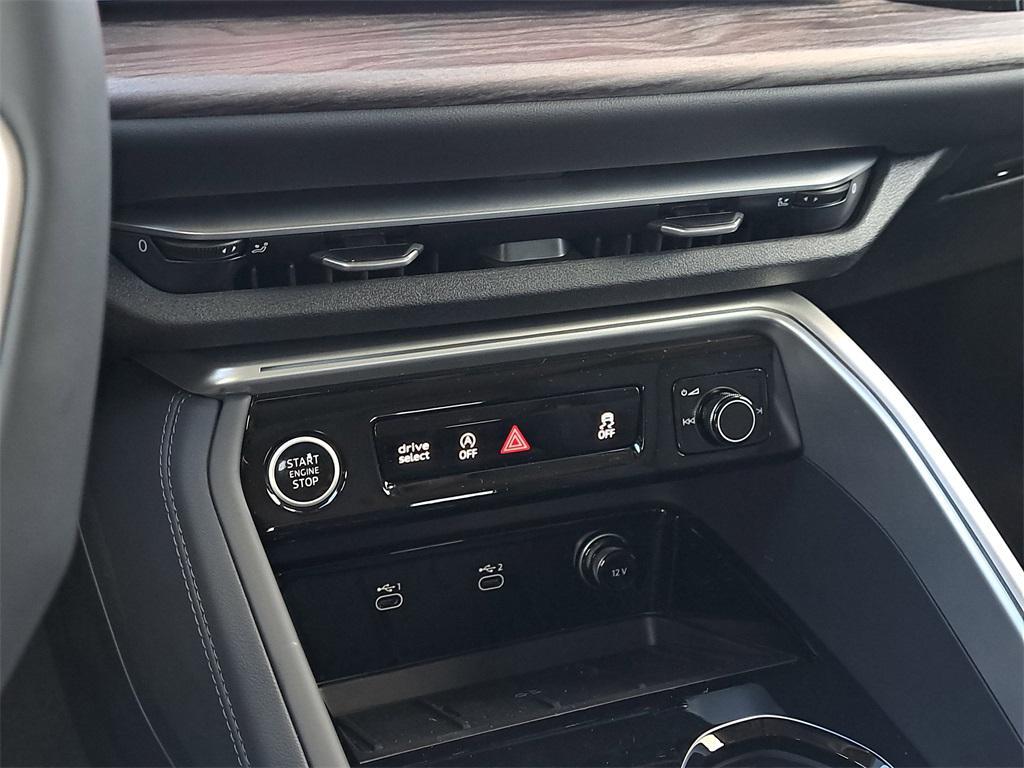 new 2025 Audi Q5 car, priced at $61,950