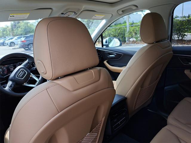 new 2025 Audi Q7 car, priced at $62,450