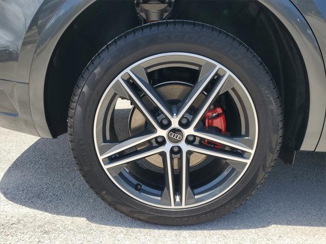 new 2025 Audi Q5 car, priced at $67,385