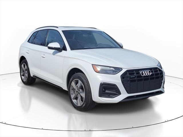 new 2025 Audi Q5 car, priced at $47,250