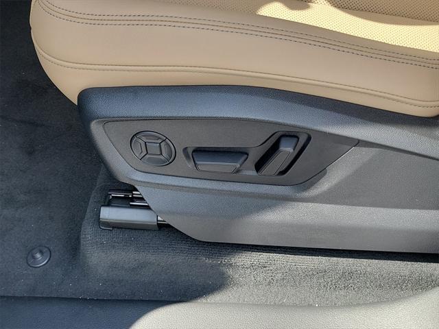 new 2025 Audi Q7 car, priced at $74,450