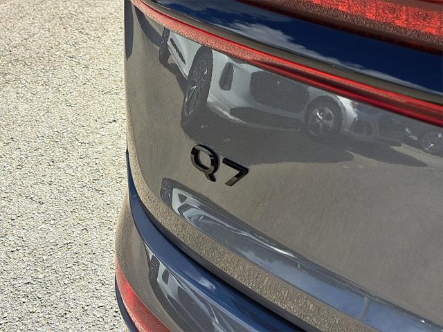 new 2025 Audi Q7 car, priced at $79,830