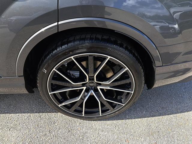 new 2025 Audi Q7 car, priced at $79,830