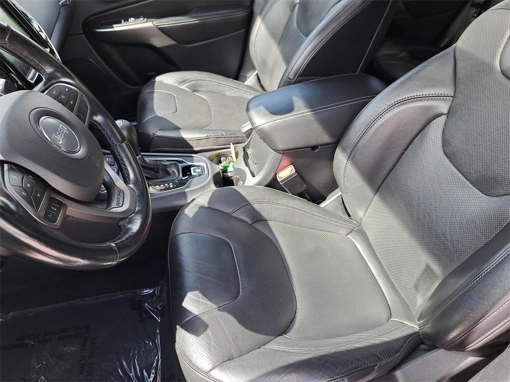 used 2020 Jeep Cherokee car, priced at $20,975