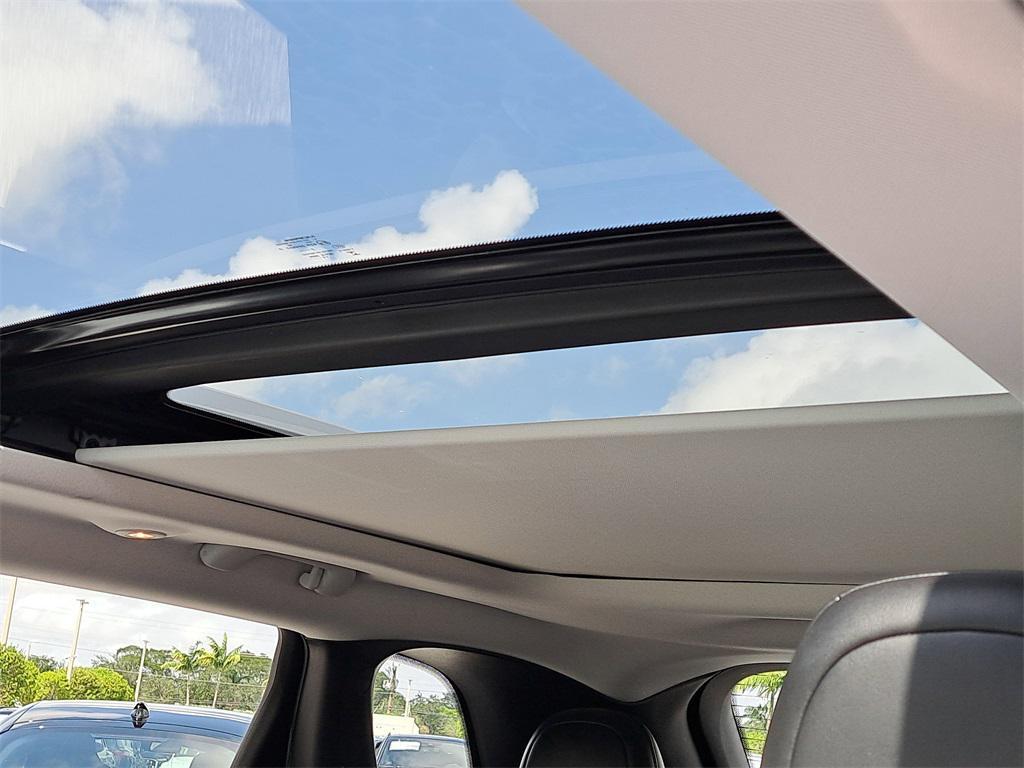 used 2020 Jeep Cherokee car, priced at $20,975