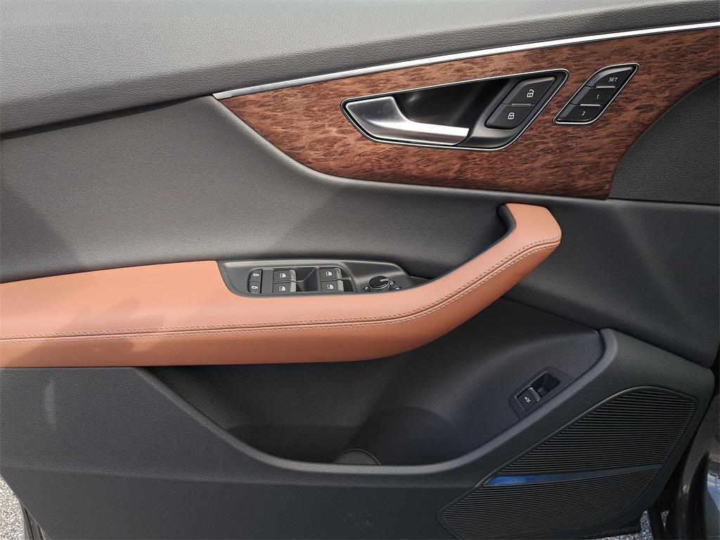 new 2026 Audi Q7 car, priced at $71,990