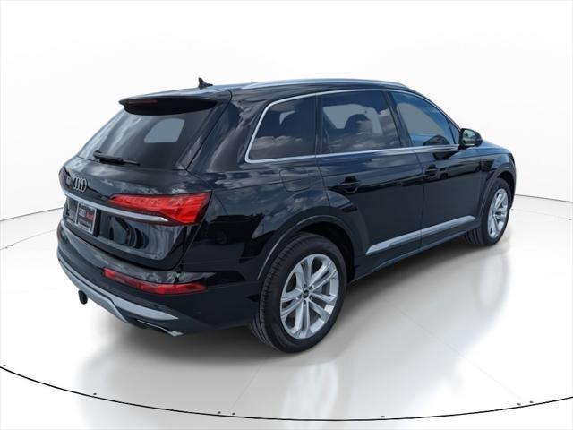 new 2025 Audi Q7 car, priced at $69,655